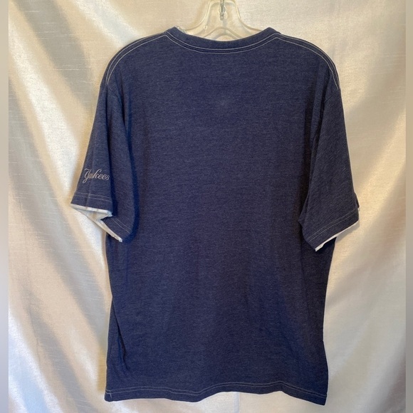 MLB New York Yankees T-Shirt  Majestic Navy Blue Distressed Adult Lg - Picture 10 of 12
